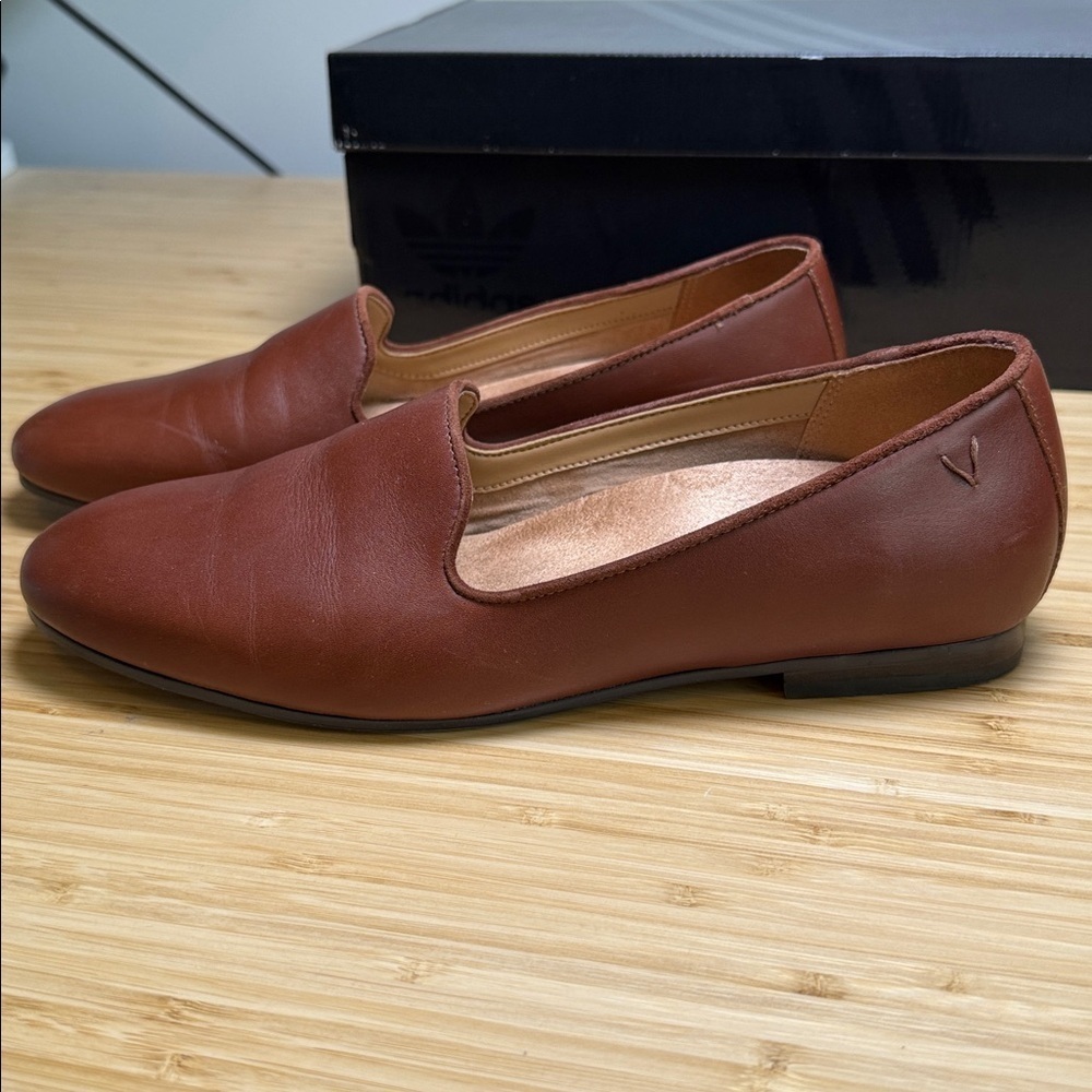 Vionic Willa WIDE Leather Loafers